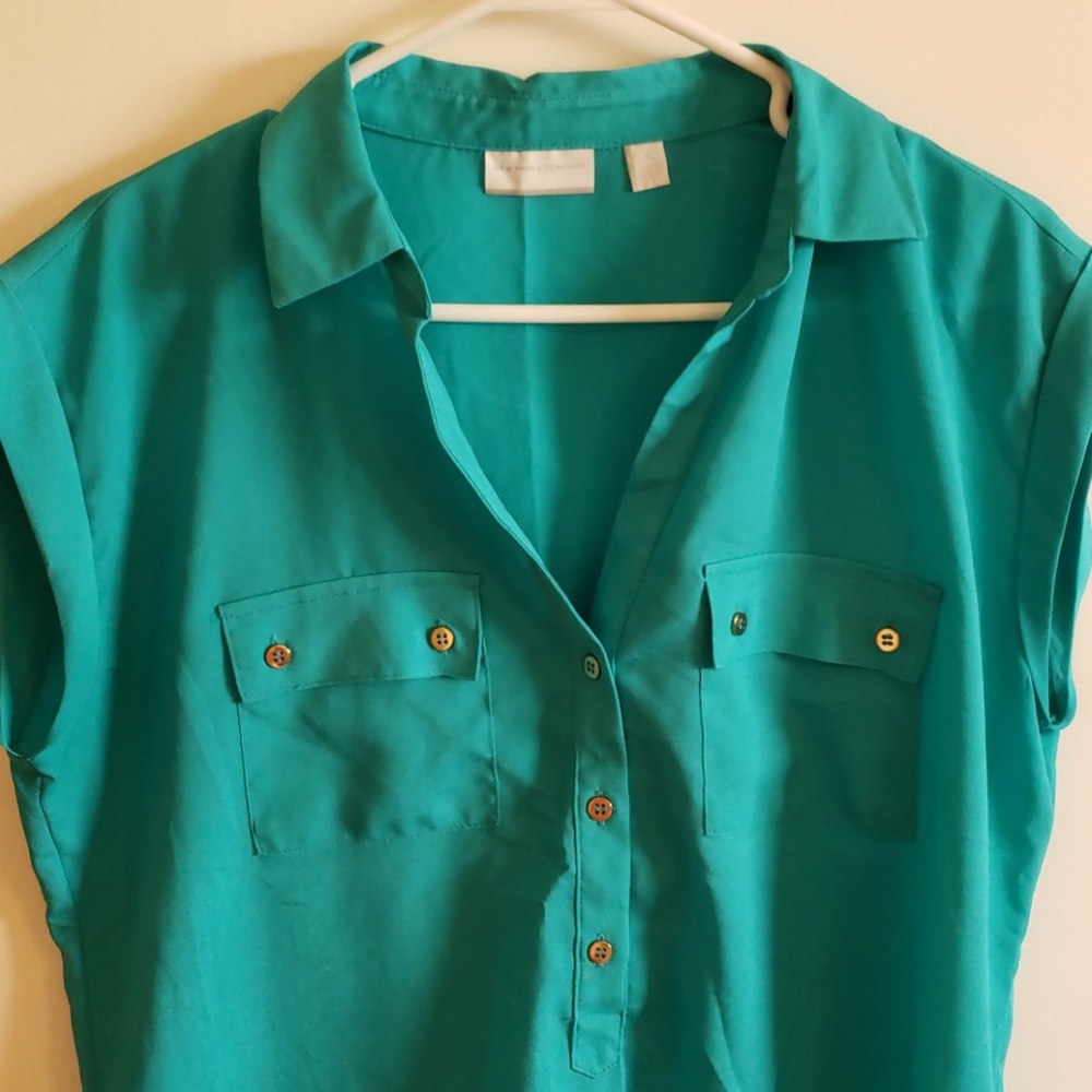 Teal Shirt - Picture 3 of 3